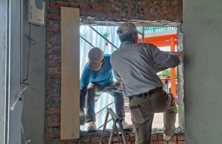 泥作粗批及防水